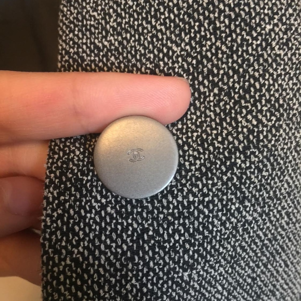 Chanel jacket - Picture 5 of 5